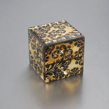 江門市順翔經貿進出口 專業珠寶盒供應，助力商貿發展